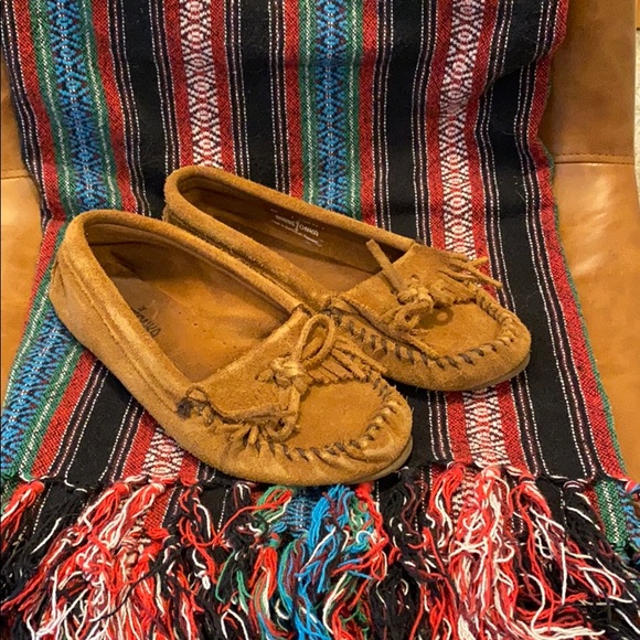 minnetonka kilty softsole